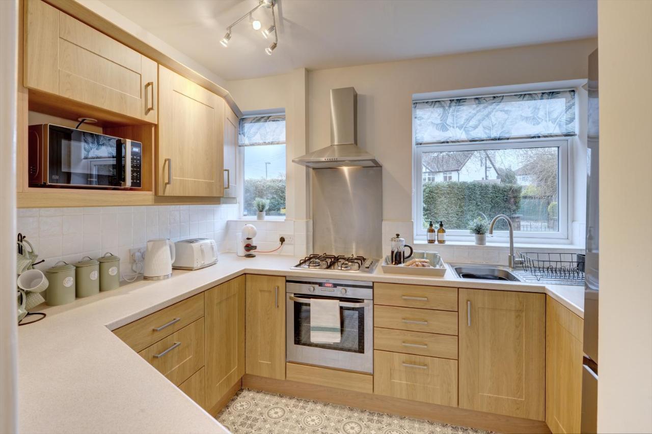 Kist Accommodates - Stylish Headingley Apartment - Parking - 500 Mps Wifi Meanwood Buitenkant foto